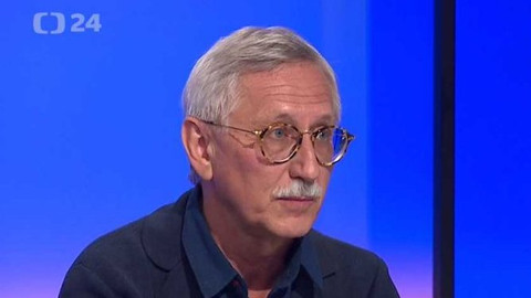 90’ ČT24 - Počasí komplikuje dopravu v Česku