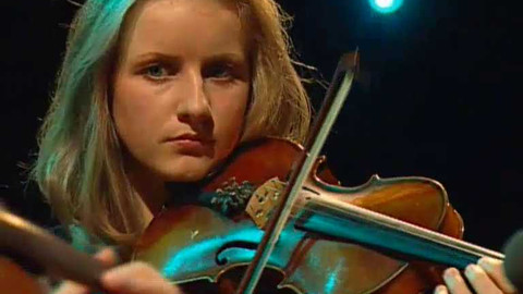 Mezi proudy / Crescendo - Muzika z Horňácka a středního Slovenska