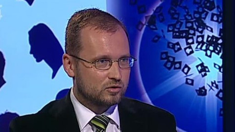 Před půlnocí - 8. června 2011