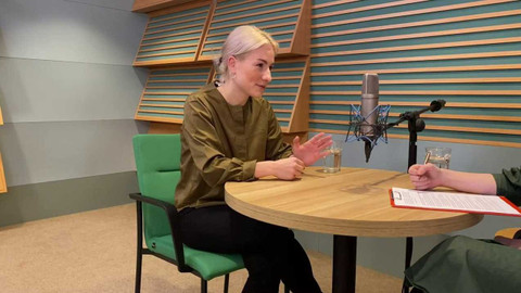 Background ČT24 - Zdislava Pokorná