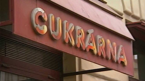 Archiv dne - 6. březen 1991: Lžička s dírkou