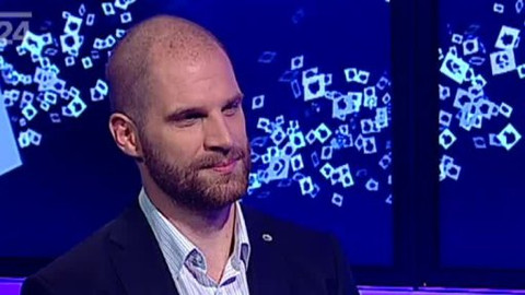 Před půlnocí - 18. března 2012