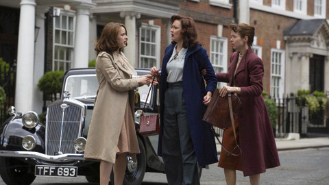 Vražedné šifry - 1/4 Krev na jejich rukou, část 1.