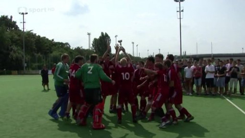 Hokej na zemi - 8. srpna 2013