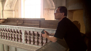 Povinnosti nejen svaté