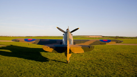 Letecká esa - 2/6 Beznohý stíhač