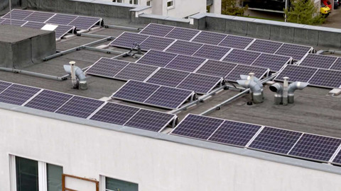 Dodejme si energii - 21/36 Fotovoltaika na bytovce jak na ni?