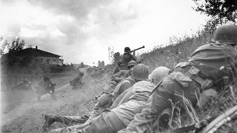 Největší tankové bitvy - 1/6 Závěrečné boje o Itálii