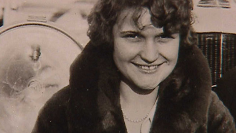 Archiv D - Eliška Junková