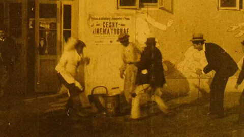 Filmy Jana Kříženeckého - Výstavní párkař a lepič plakátů