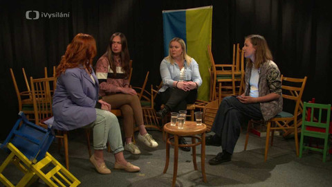 Protivný sprostý matky - Matky versus válka