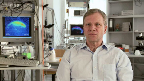 Dobrodružství vědy a techniky - Multimodální terapie – úleva od chronické bolesti