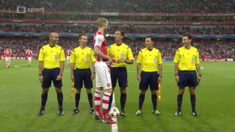 Liga mistrů UEFA - Arsenal FC - Besiktas Istanbul