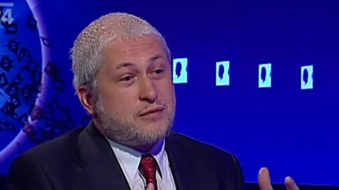 Před půlnocí - 1. dubna 2012