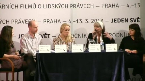 Jeden svět - Dejte nám peníze