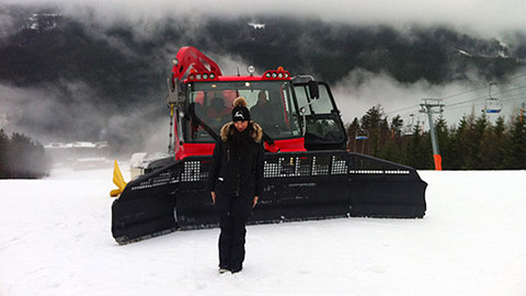 Auto Moto Revue - Co schytalo auto "Otloukánek" na horách?