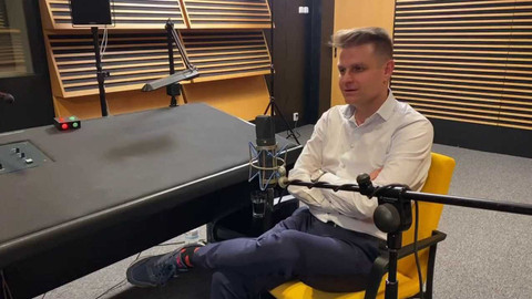 Background ČT24 - Martin Jonáš