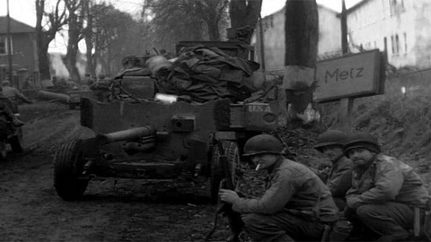 Generál Patton - 8/10 Obléhání