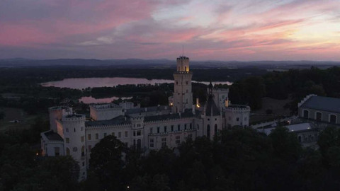 Vltava, naše řeka - 8/10 Ve znamení delfína