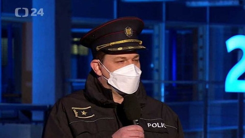 90’ ČT24 - Kontroly omezení pohybu obyvatel