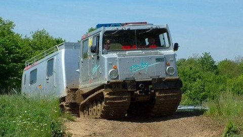 Auto Moto Revue - 2. července 2005