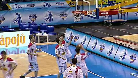 Basketbal - BK JIP Pardubice - ČEZ Basketball Nymburk