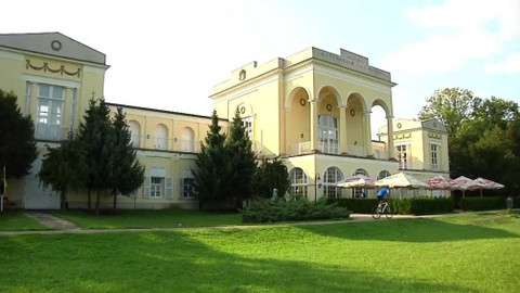 Cyklotoulky - Lednicko-valtický areál