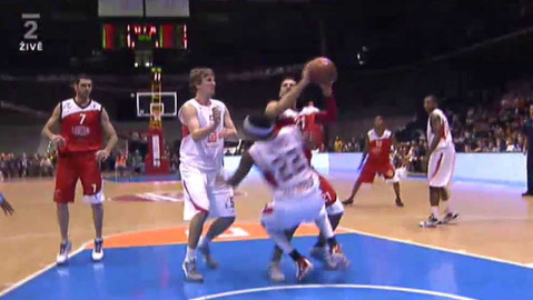 EuroCup v basketbalu - ČEZ Basketball Nymburk - Lauretana Biella (Itálie)