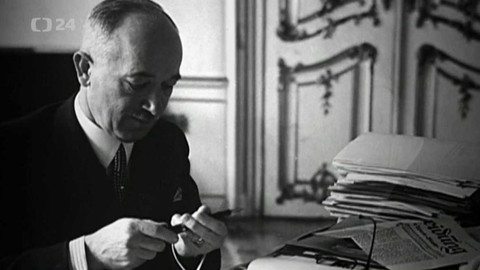 Mimořádné pořady ČT24 - Robert Kvaček a Jindřich Dejmek o Benešovi