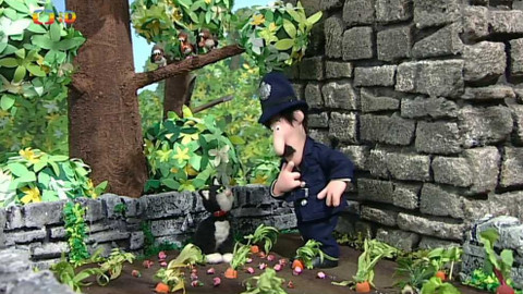 Pošťák Pat - 2/14 Pošťák Pat a ukradené jahody