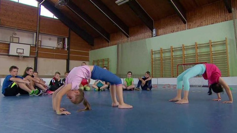 Jogínci sportují - Florbal