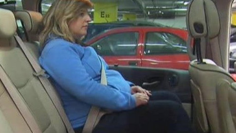 Stop - Těhotná v autě