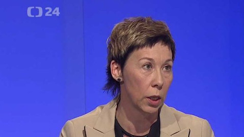 90’ ČT24 - Roste počet exekucí na důchody a nemocenskou