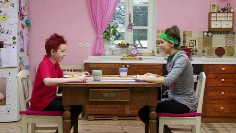 Draci v hrnci - Kdo jí tvaroh, vidí za roh