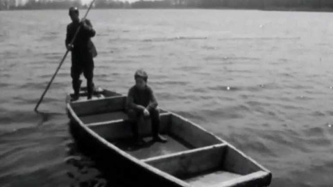 TVŠ - Život v rákosí