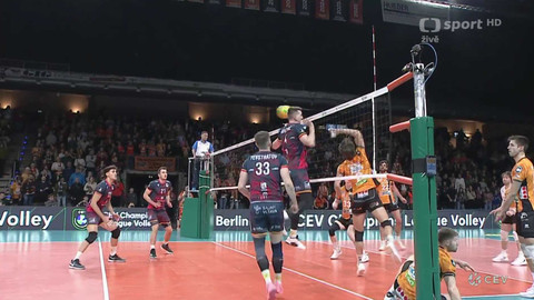 Liga mistrů ve volejbalu - Berlin Recycling Volleys - VK Lvi Praha