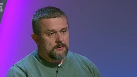 Před půlnocí - 15. února 2011