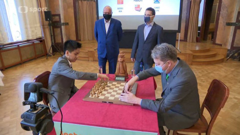 V šachu - 6. listopadu 2020