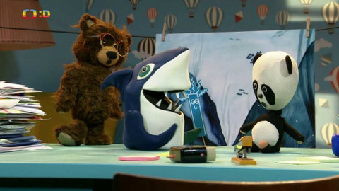 Medvídkova poradna - 3/25 Jak Žralok málem přišel o nejlepšího kamaráda