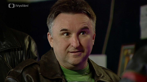 3 plus 1 s Miroslavem Donutilem - Knoflík