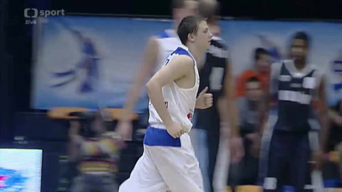 Basketbal - USK Praha - BC Kolín