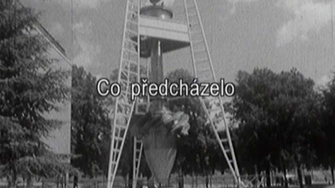 Co předcházelo
