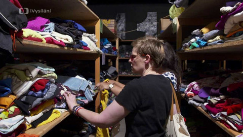 Novinářky - 9. Když není ani na boty