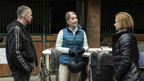 Stíny v mlze - 1/12 Královna majálesu