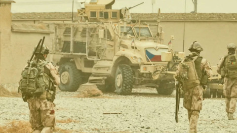 Mimořádné pořady ČT24 - Sebevražedný atentátník zabil v Afghánistánu tři české vojáky