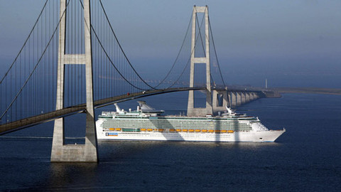 Velký, větší, největší - 3/4 Výletní loď Independence of the Seas