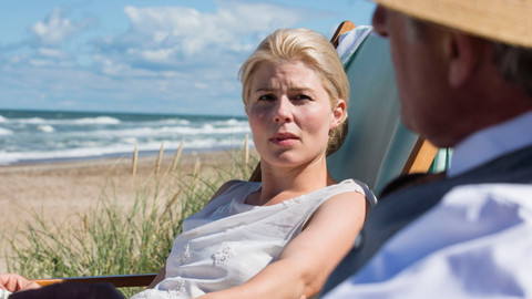 Hotel na pobřeží - Epizoda 3/33