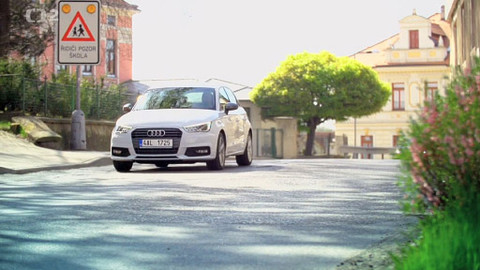 Auto Moto Revue - Zločince je nutné zastavit