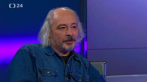 Před půlnocí - 16. prosince 2013