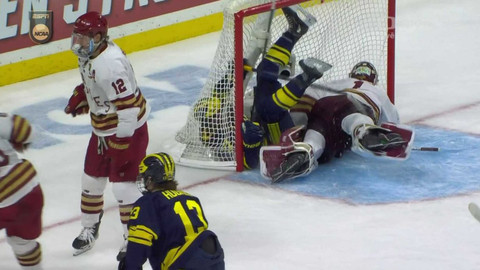 NCAA lední hokej - Boston College Eagles - Michigan Wolverines